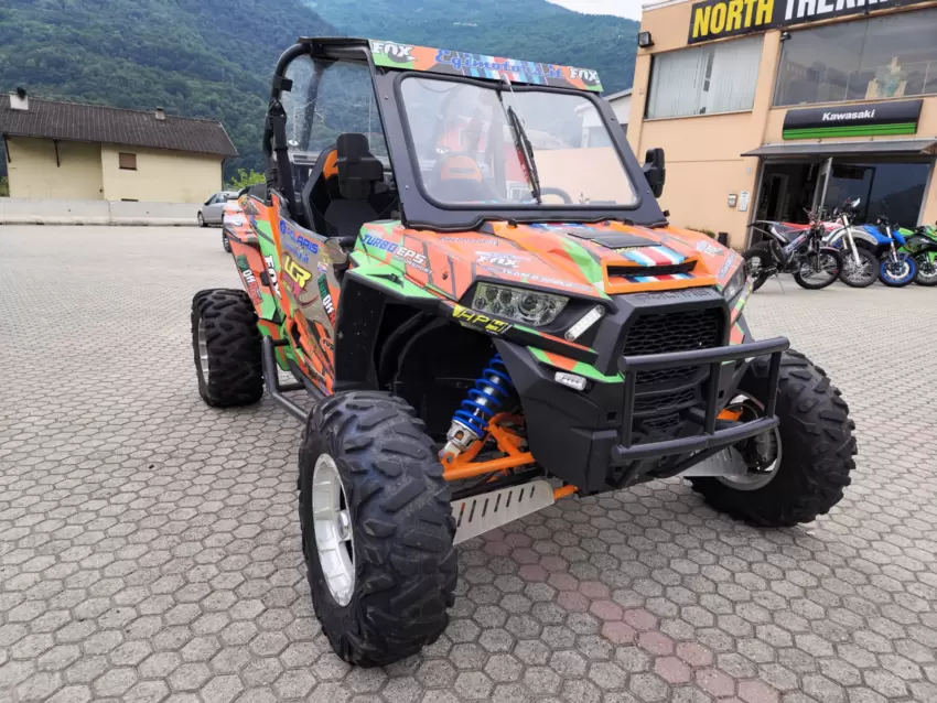 Quad UTV Polaris RZR 1000 XP Turbo 4x4  