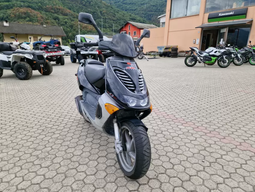 Scooter Aprilia SR 50 2T  