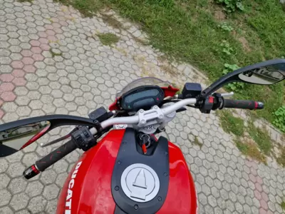 Ducati Monster 796 