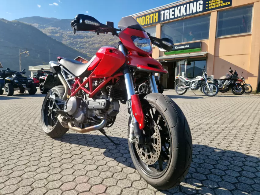 Ducati Hypermotard 796  