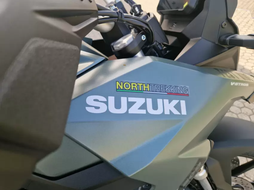 Suzuki v-Strom 800 SE Km zero  