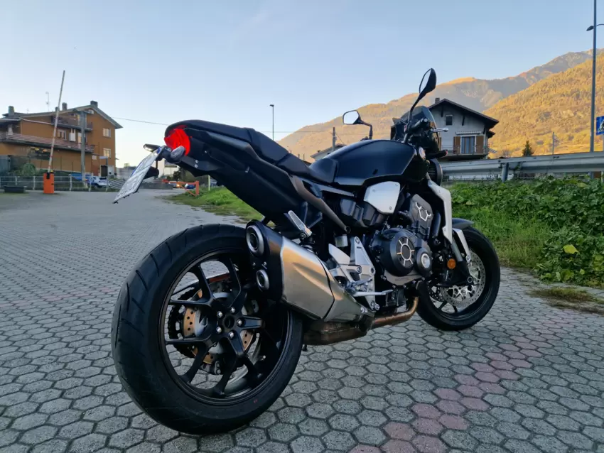 Honda cb1000r Neo Sports Cafè  