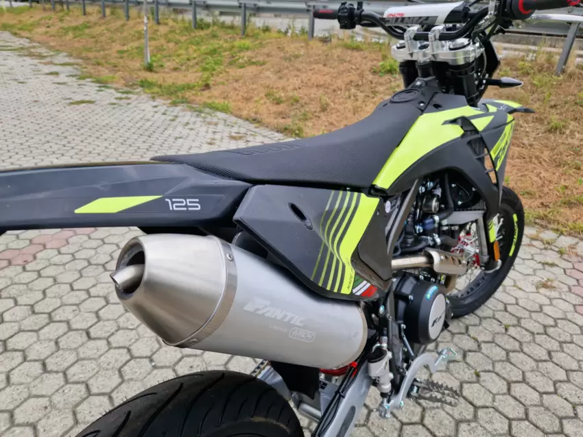 Fantic Motor Motard XMF 125 Performance 4T KM Zero  