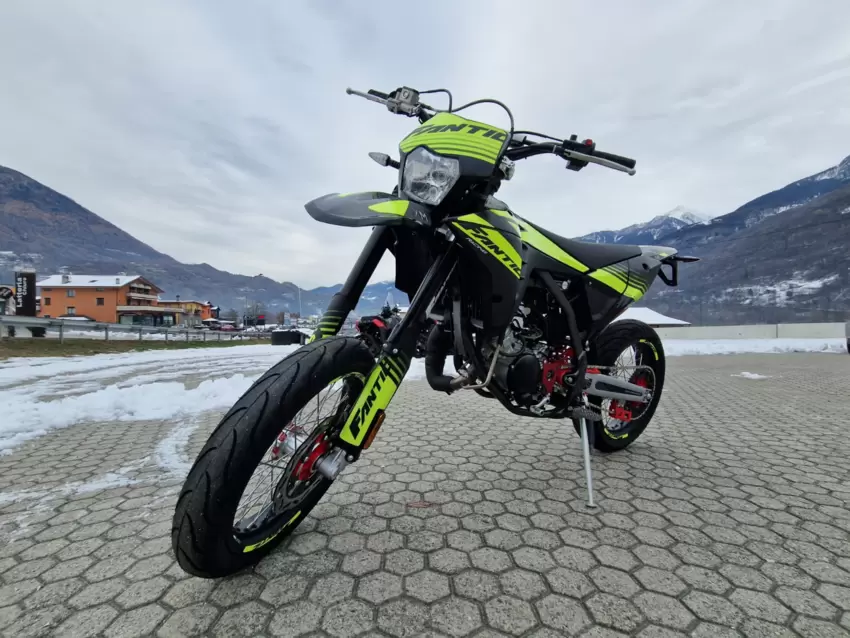 Fantic Motor Motard XM 50 Performance 2T Km Zero  